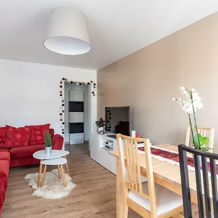 Beautiful Two-room With Balcony Apartamento Estrasburgo