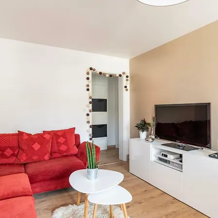 Beautiful Two-room With Balcony